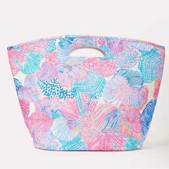 Lilly Pulitzer Handbags - Lilly Pulitzer Roar of the Seas Cooler Tote Bag Multi NWT